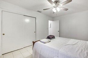 15 Mi to Beach: Modern Coral Springs Home