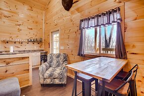 'friends & Family' Rental Cabin w/ Hot Tub!