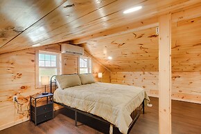 'friends & Family' Rental Cabin w/ Hot Tub!