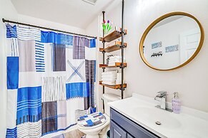 Crystal River Getaway w/ Hot Tub & Fire Pit!