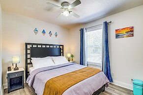 Crystal River Getaway w/ Hot Tub & Fire Pit!