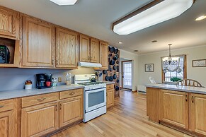 Peaceful Bryson City Cabin w/ Hot Tub & Deck!