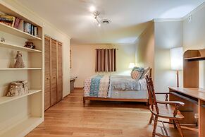 Peaceful Bryson City Cabin w/ Hot Tub & Deck!