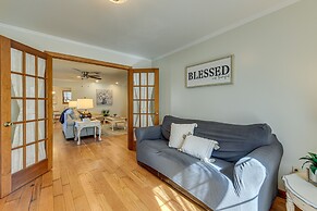 Peaceful Bryson City Cabin w/ Hot Tub & Deck!