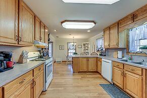 Peaceful Bryson City Cabin w/ Hot Tub & Deck!