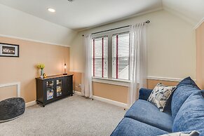 Charming Smithfield House: Walk to Downtown!