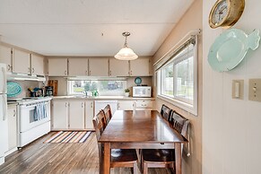 Rockaway Beach Home, Walk to Ocean, Pet Friendly!