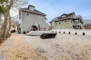 Long Branch Getaway - Walk to Beaches & Dining!
