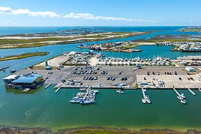 Wade Into Life 3 Bedroom Home by RedAwning