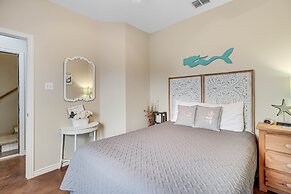 Wade Into Life 3 Bedroom Home by RedAwning