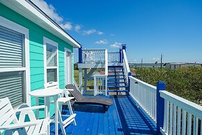 Wade Into Life 3 Bedroom Home by RedAwning