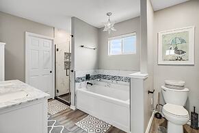 Wade Into Life 3 Bedroom Home by RedAwning