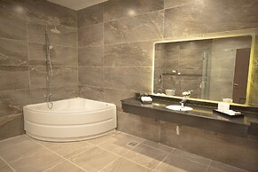 Tolip Hotel Olympic International City