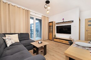 Apartment Manufaktura Łódź by Renters