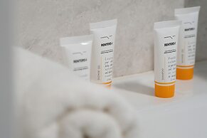 Apartment Manufaktura Łódź by Renters