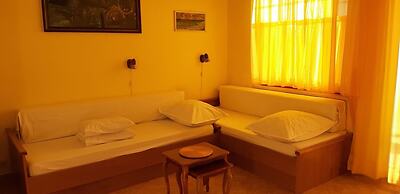 Ante - 60m From the sea - A2