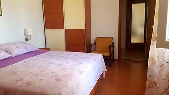 Rosita - 50 m From sea - H