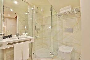 BOULEVARD Boutique Studios