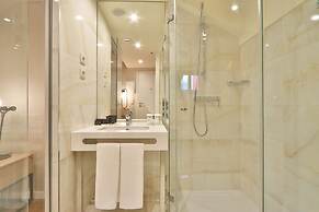 BOULEVARD Boutique Studios