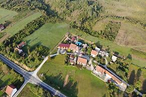 Mar - With Pool - R9