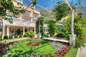 Nikola 1 - Free Parking - R7