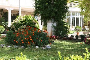 Nikola 1 - Free Parking - R7