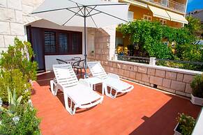 Hope - 30m to the sea & Seaview - R3