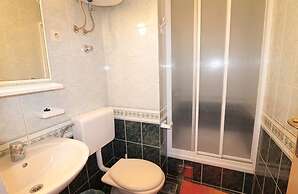 Jovize - Free Parking - R2