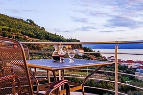 Anka - With Open Jacuzzi - R1