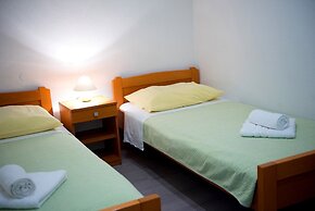 Robi - 50m From Beach - R1