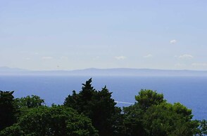 Maza - With Seaview & Parking - R1