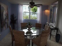 Beautiful Home At The Hill With Private Pool