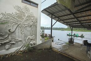 Pura Natura Riverside