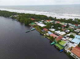 Pura Natura Riverside