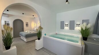 Santorini Miracles Suites, Adults Only