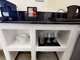 Santorini Miracles Suites, Adults Only