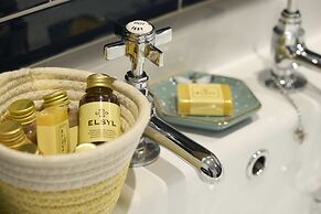 The White Hart Hotel