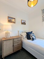 Woodbine Retreat, A Remarkable 3 Bedroom House