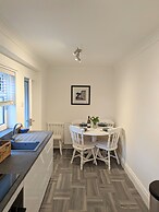 Woodbine Retreat, A Remarkable 3 Bedroom House