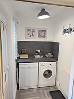 Woodbine Retreat, A Remarkable 3 Bedroom House