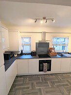 Woodbine Retreat, A Remarkable 3 Bedroom House