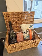 Woodbine Retreat, A Remarkable 3 Bedroom House