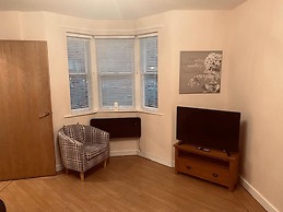 Beautiful 1-bed Apartment in Scarborough