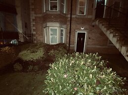 Beautiful 1-bed Apartment in Scarborough