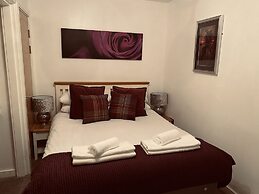 Beautiful 1-bed Apartment in Scarborough