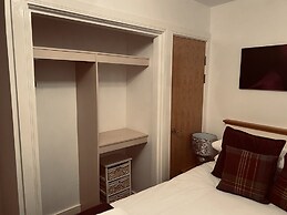 Beautiful 1-bed Apartment in Scarborough