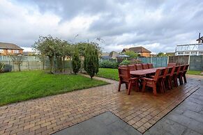 4 Luxurious Executive Villa