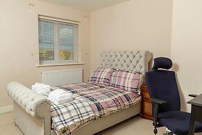 4 Luxurious Executive Villa