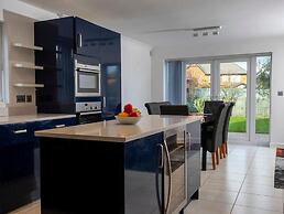 4 Luxurious Executive Villa