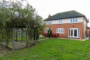 4 Luxurious Executive Villa